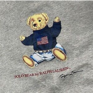 Vintage original. Sit down bear sweater mint condition no flaws size L